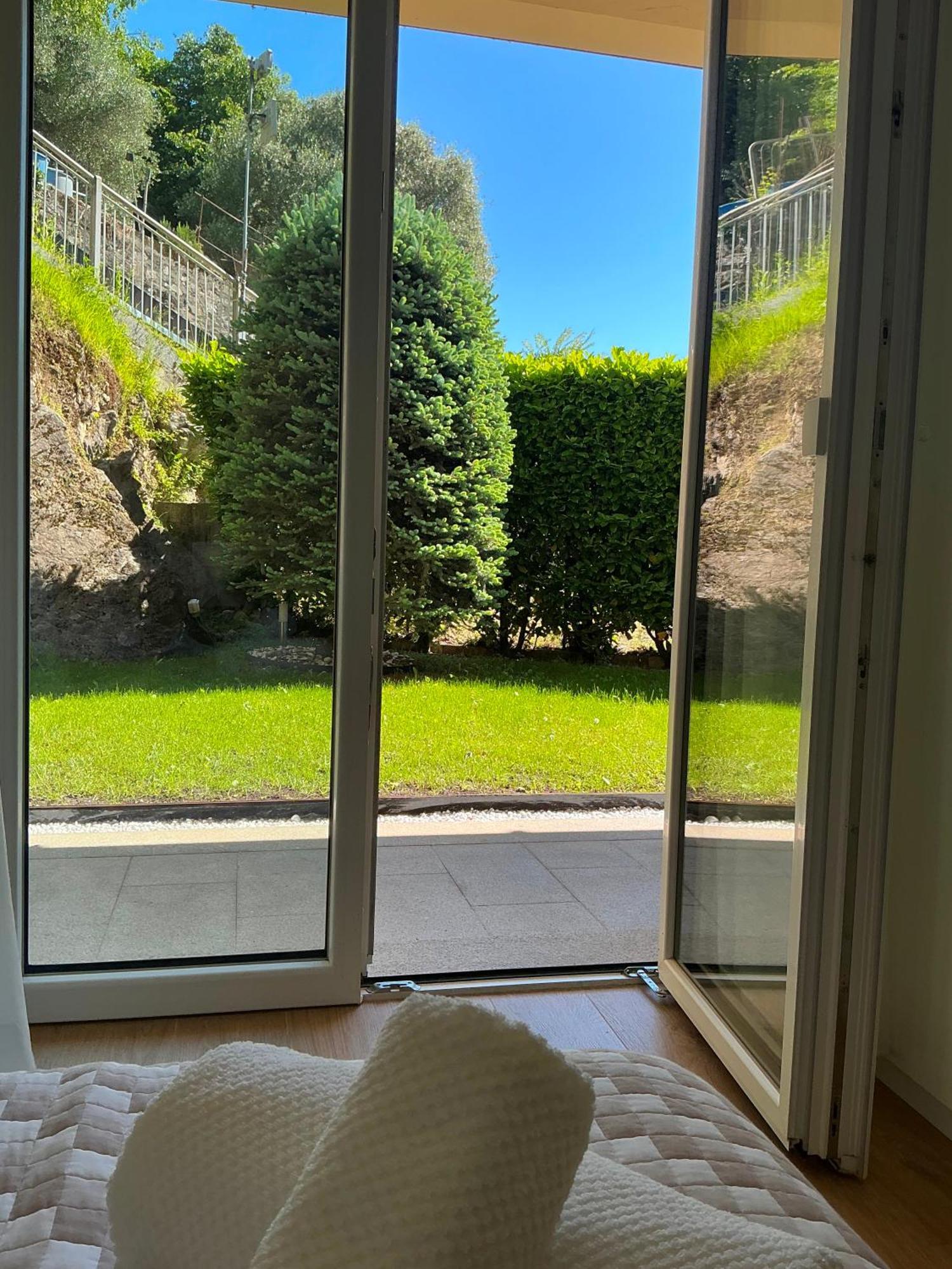 Colonno Panoramica Lago Di Como Экстерьер фото